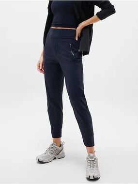 Athleta Trekkie North Jogger Black Size 14 Hiking Travel Athleisure